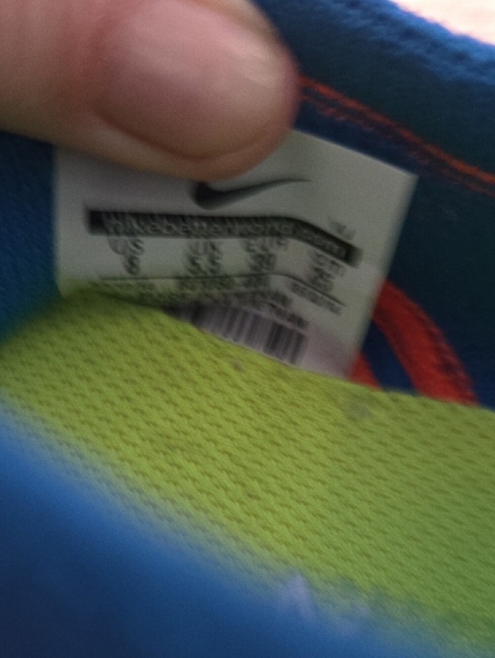 Nike Free 4.0 Flyknit Sneakers in Bright Blue & Coral - Picture 3 of 9